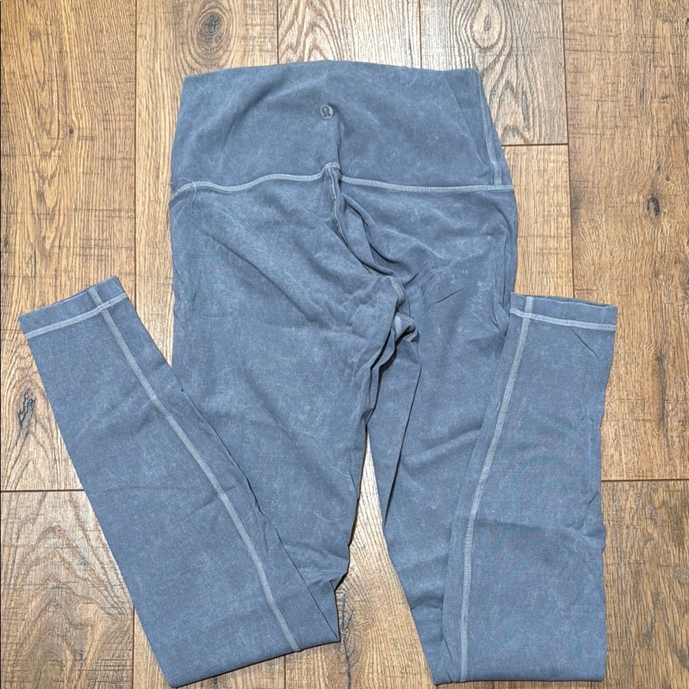 Lululemon leggings 28”